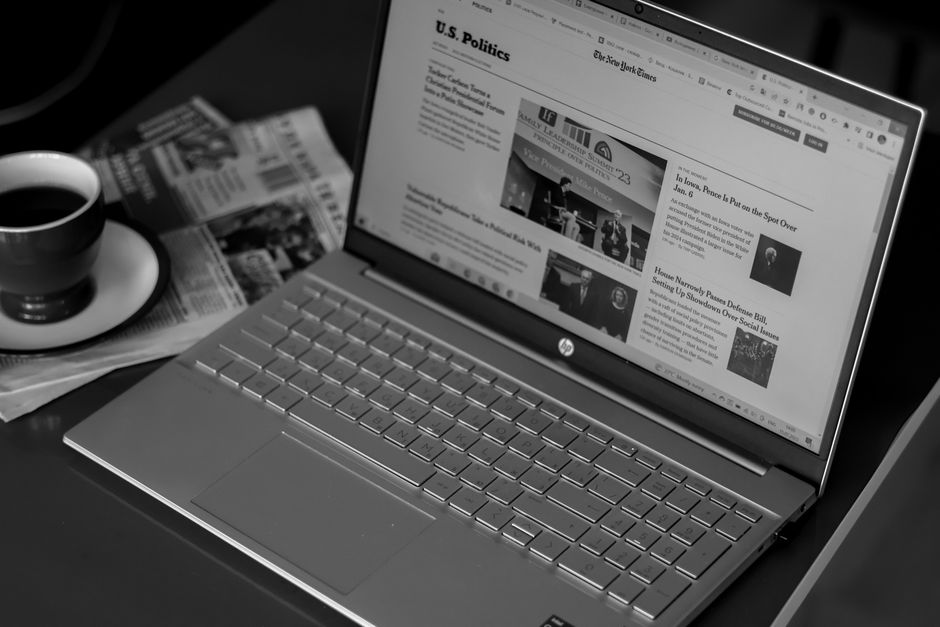 Inside the New Acquisition Playbook: Registration Timing, On-Site Loops and First-Party Identity Capture