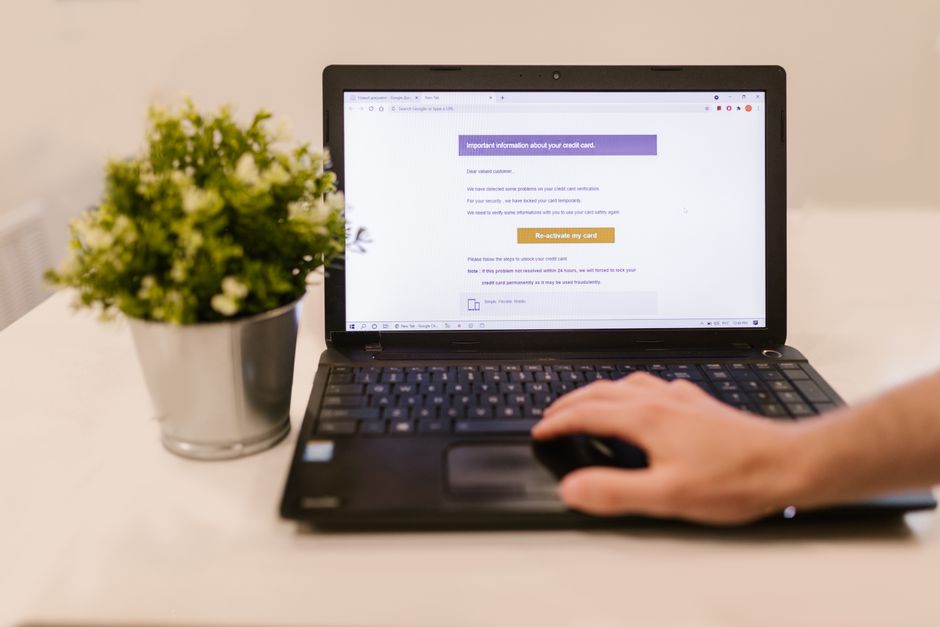 The Dynamic Paywall Trap: Why Immediate Friction Beats Soft Trialing for High-Value Audience ARPU